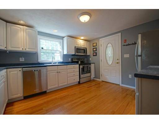 North Hampton, NH 03862,124 Post Rd