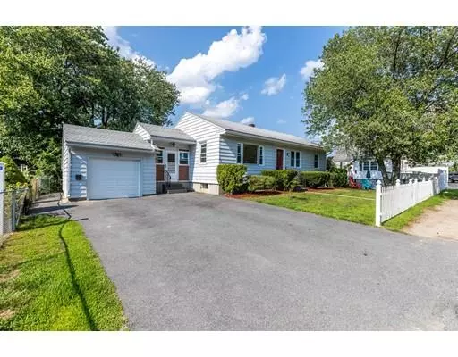 1 Fern St, Methuen, MA 01844