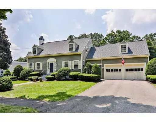 53 Whitelawn Ave, Milton, MA 02186