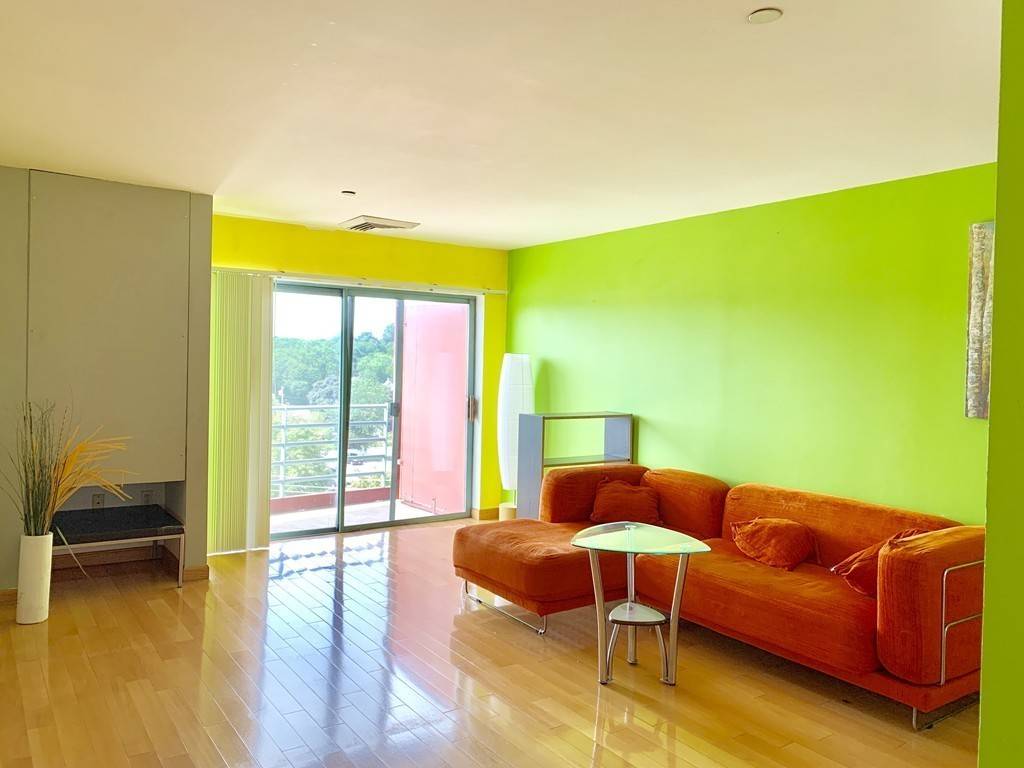Quincy, MA 02171,100 W Squantum St #516