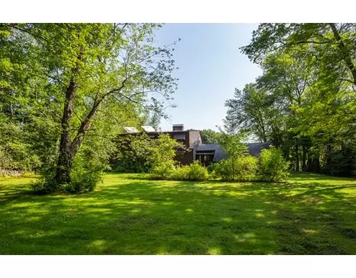 East Longmeadow, MA 01028,635 Prospect St