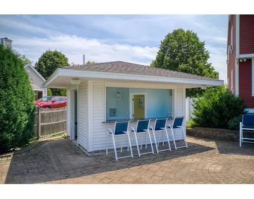 Newburyport, MA 01950,16 Pheasant Run Dr