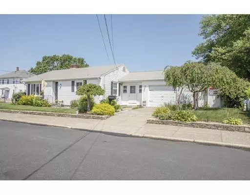 40 Federal St, Pawtucket, RI 02861