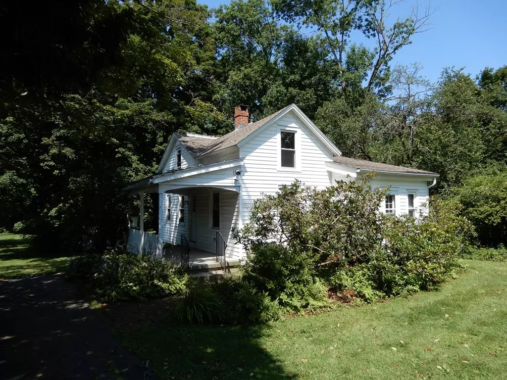 Amherst, MA 01002,1151 South East Street