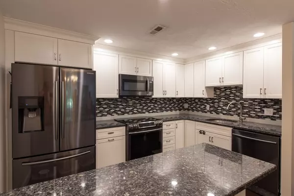 Canton, MA 02021,354 Neponset St #B