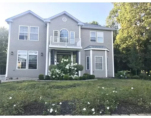 Duxbury, MA 02332,746 Franklin St