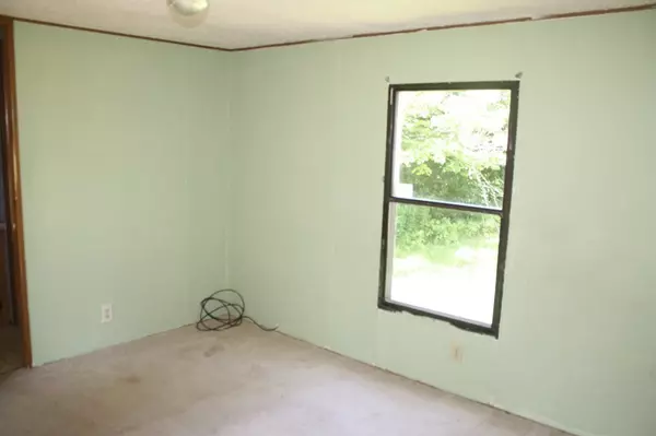 Leverett, MA 01054,20 North Leverett Road