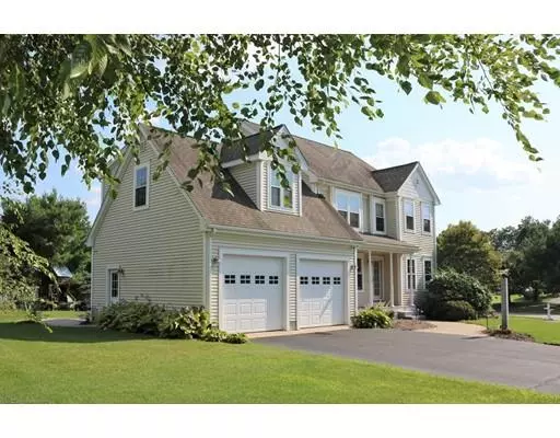 Attleboro, MA 02703,24 Saint James Pl