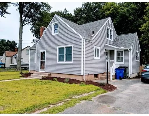 50 Circle Dr, Windsor Locks, CT 06096