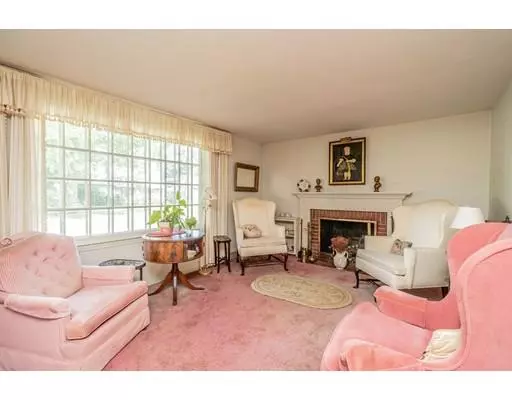 East Longmeadow, MA 01028,11 Speight Arden