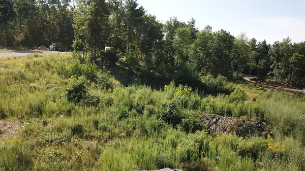 Groton, MA 01450,51 Amelia Way