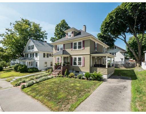 16 Mansur St, Lowell, MA 01852