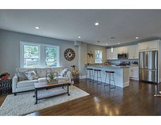 1 Creston Ave, Woburn, MA 01801