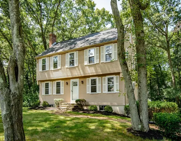 27 Olde Coach Road, Westborough, MA 01581