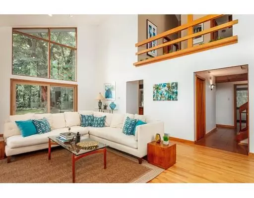 West Newbury, MA 01985,225 River Road