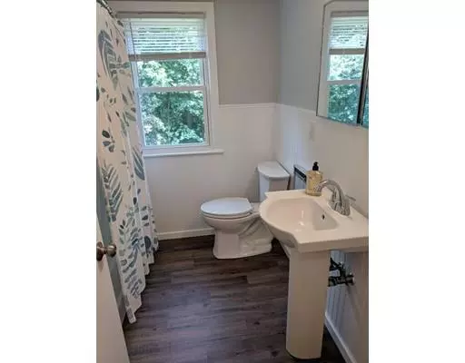 East Longmeadow, MA 01028,51 East Circle Dr