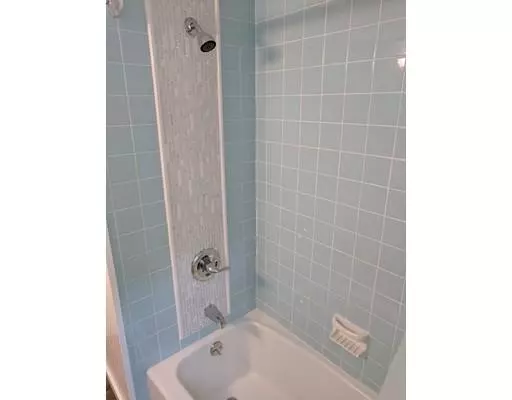 East Longmeadow, MA 01028,51 East Circle Dr