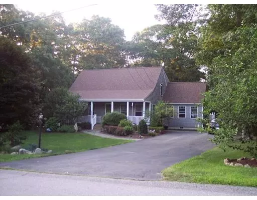 404 S Christopher Ave, Tiverton, RI 02878