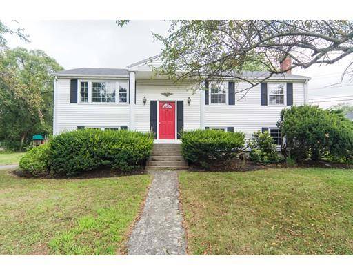 14 Skyline Dr, Franklin, MA 02038
