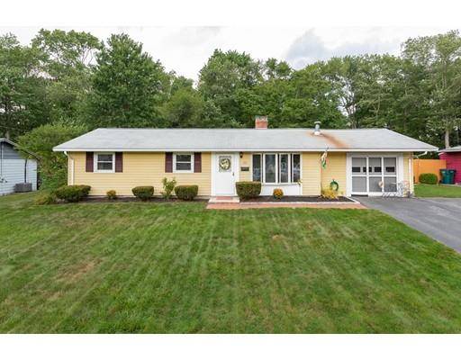 20 Leatherchip Rd, Holbrook, MA 02343