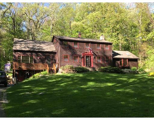 45 Brandywine Dr, Belchertown, MA 01007