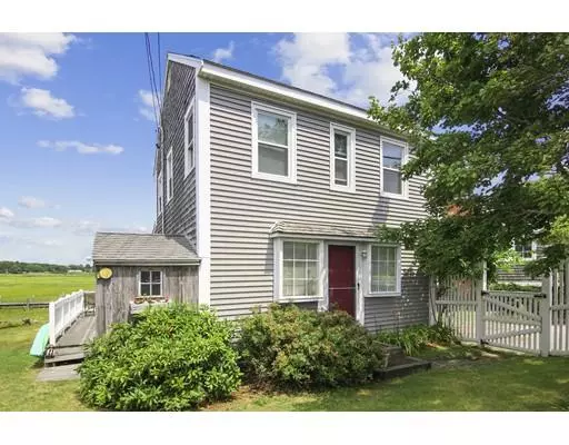 14 Lower County Rd, Dennis, MA 02639