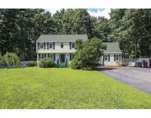 29 Beverlee Rd, Tyngsborough, MA 01879