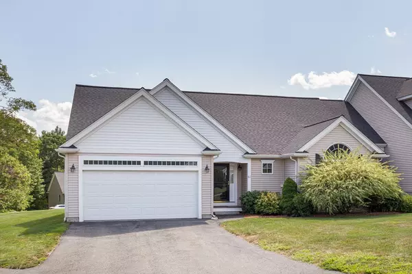 61 Hillview Ln #61, Northbridge, MA 01588