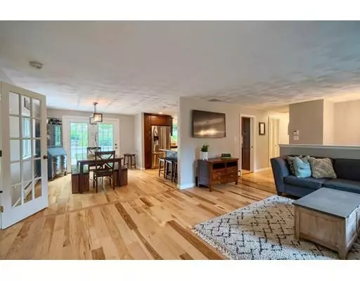 Lynnfield, MA 01940,45 Doncaster Cir