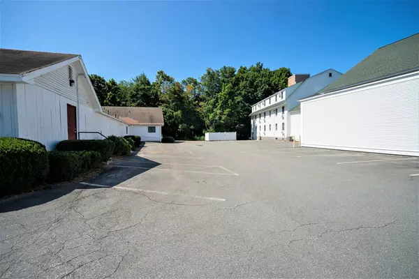 Sterling, MA 01564,104-106 Leominster Rd