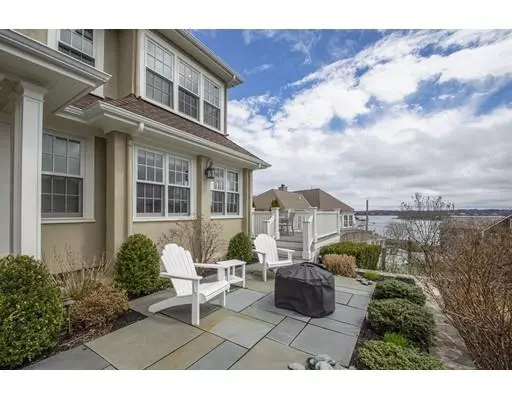 Hingham, MA 02043,8 Merrill Street