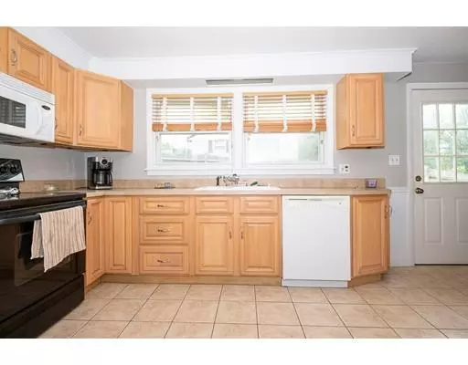 West Boylston, MA 01583,109 Woodland St