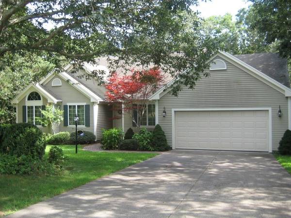 75 Polaris Dr, Mashpee, MA 02649