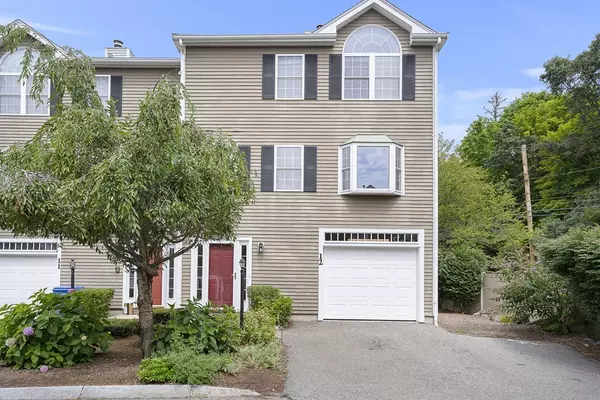 600 Trapelo Road #12, Waltham, MA 02452