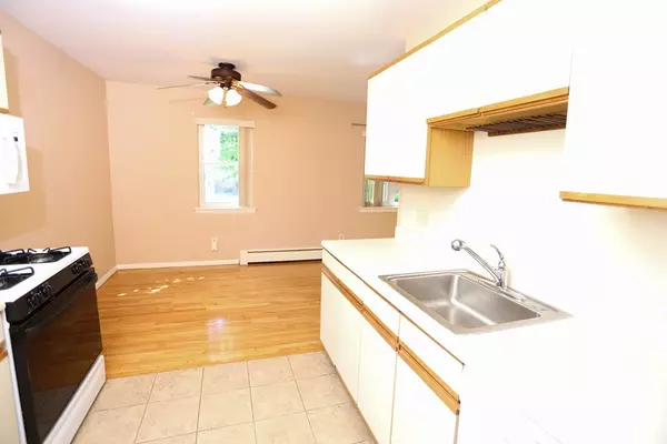 Agawam, MA 01001,245 Regency Park Dr #245