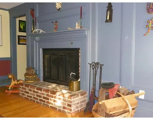 Newbury, MA 01951,93 High Road