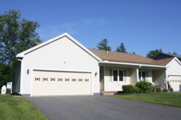 Greenfield, MA 01301,3 Silver Crest Lane #3