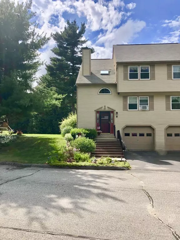 8 Melissa Ln #8, Oxford, MA 01540