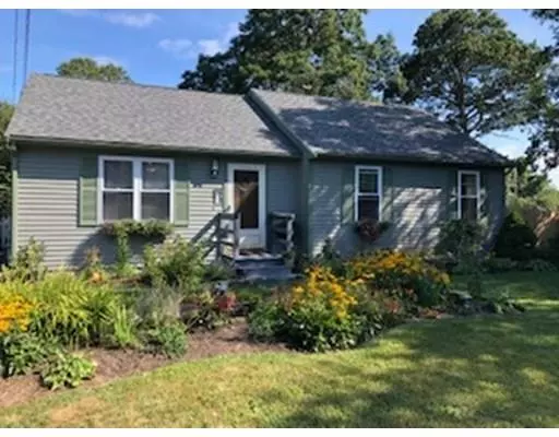 11 Repose Ln, Wareham, MA 02538