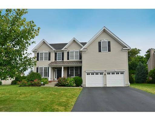 53 Hound Pack Circle, Walpole, MA 02032