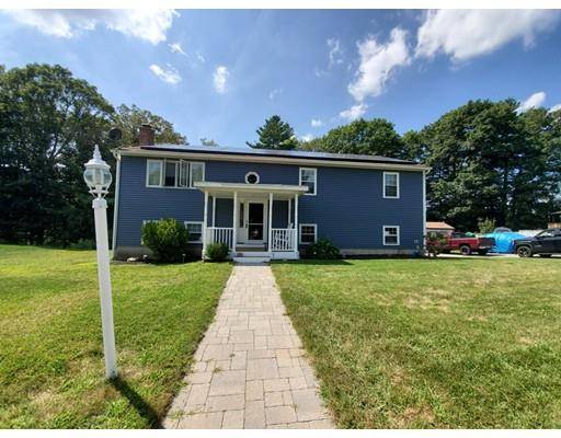 8 French River Cir, Oxford, MA 01540