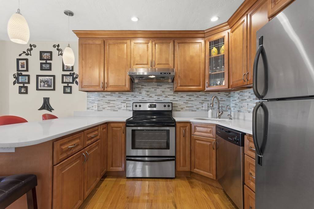 Quincy, MA 02171,158 Quincy Shore Dr #89