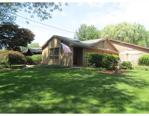 West Boylston, MA 01583,32 Winthrop St