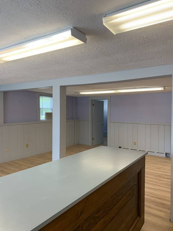 Westport, MA 02790,4 Main Rd