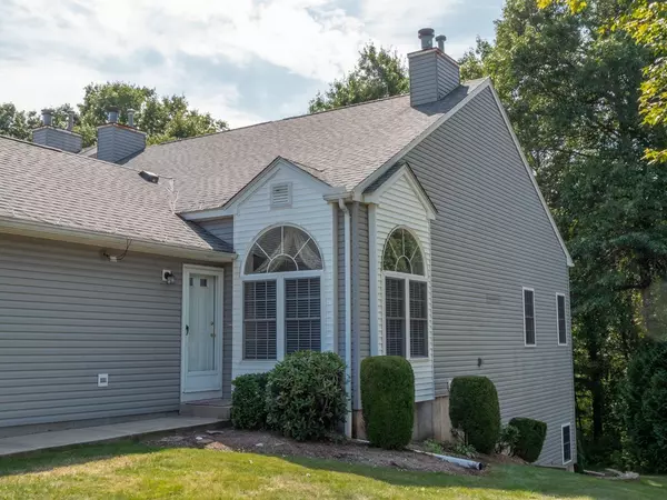 193 Brookfield Ln #193, Agawam, MA 01001