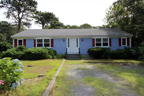 261 Oak St, Harwich, MA 02645