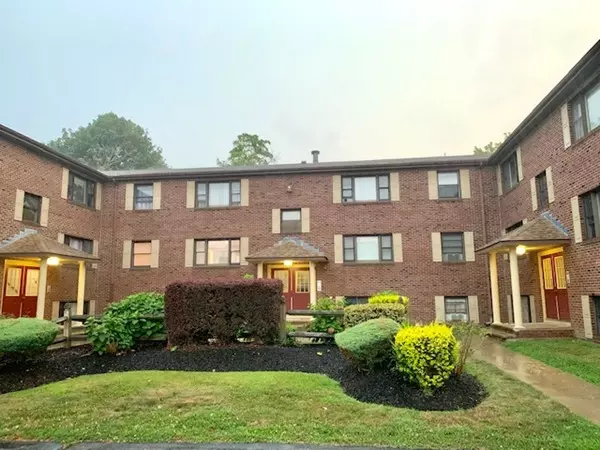 135 Vale St #9, Fall River, MA 02724