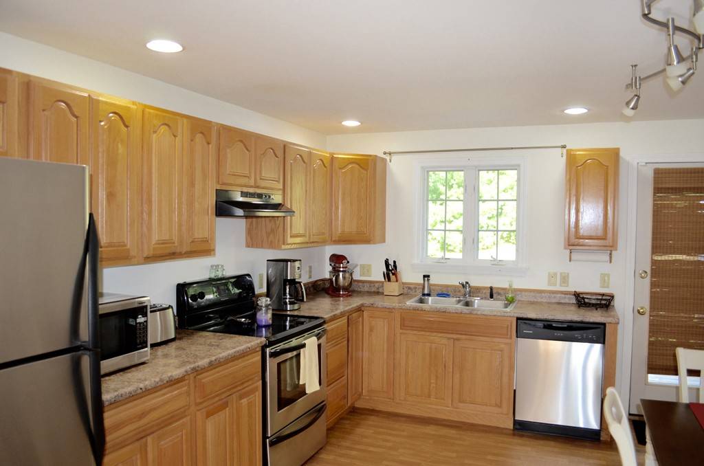 Athol, MA 01331,930 Templeton Rd #2