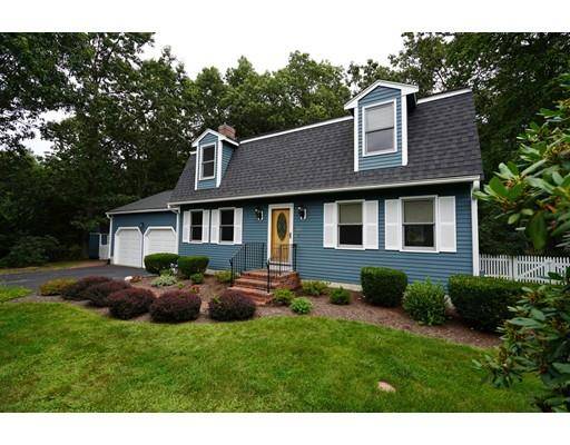 110 Caesar Chelor Dr, Wrentham, MA 02093