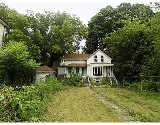 628 Buffinton St, Fall River, MA 02721